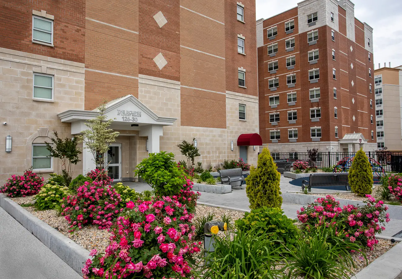 hallets cove residence